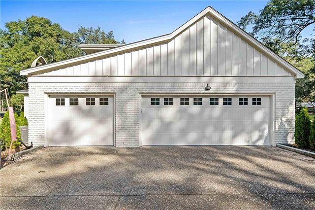 18247 Woodland Drive, Fairhope, AL 36532