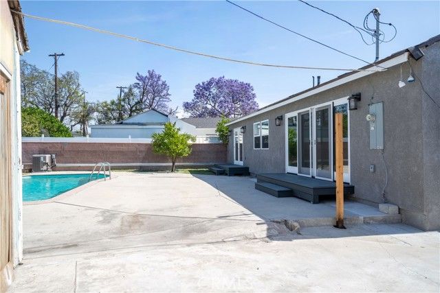 11205 Woolford Street, Culver City, CA 90230