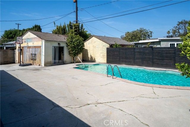 11205 Woolford Street, Culver City, CA 90230