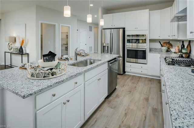 6358 Fawncrest LN, Williamsburg, VA 23188