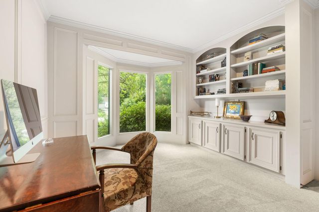 18 Golden Sunset Circle, The Woodlands, TX 77381