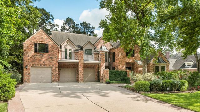 18 Golden Sunset Circle, The Woodlands, TX 77381