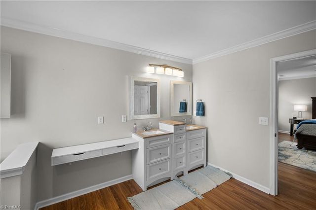 5904 Election Oak Drive, High Point, NC 27265