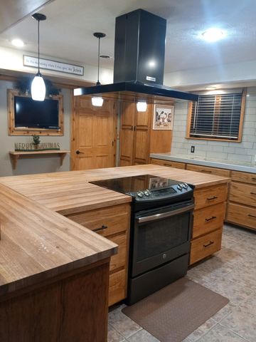 3088 Mo Ark, Cedarcreek, MO 65627