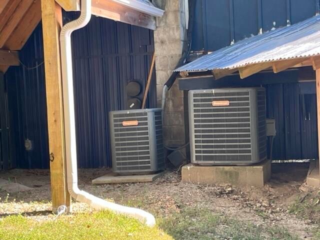 3088 Mo Ark, Cedarcreek, MO 65627