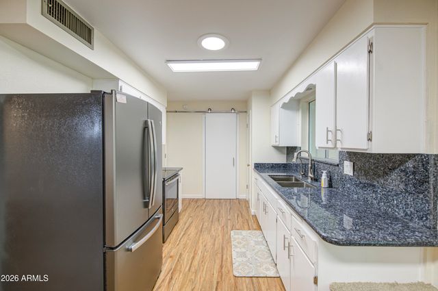 9909 W NEWPORT Drive, Sun City, AZ 85351