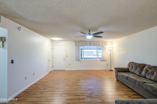 9909 W NEWPORT Drive, Sun City, AZ 85351