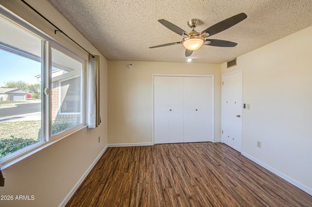 9909 W NEWPORT Drive, Sun City, AZ 85351