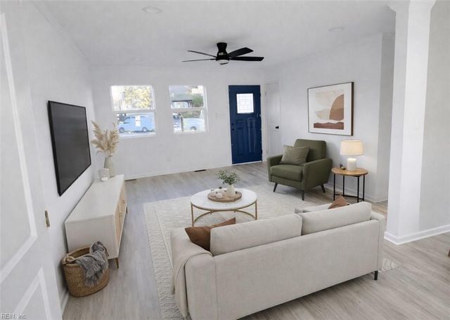 1203 Baskerville LN, Portsmouth, VA 23701