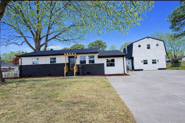 1203 Baskerville LN, Portsmouth, VA 23701