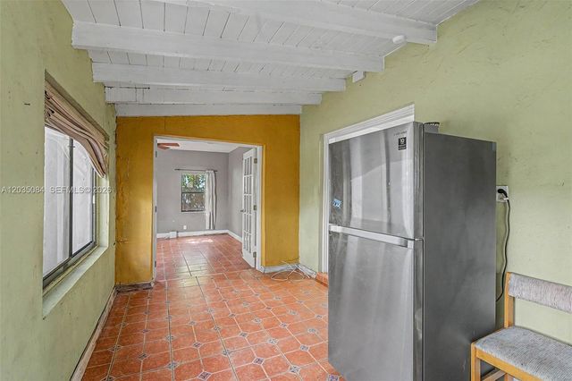 583 NW 47th St, Miami, FL 33127
