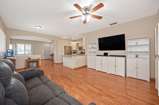 9281 Spilsby Ct, Sacramento, CA 95829