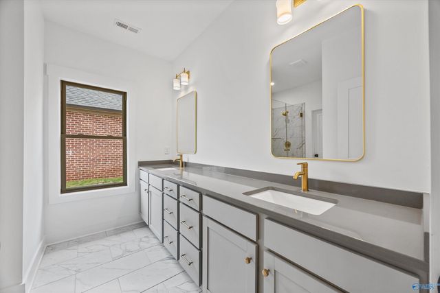 21774 Hemlock Drive, Athens, AL 35613