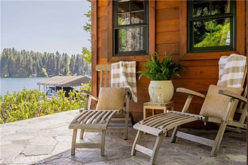 406 N406B, Lake Arrowhead, CA 92352