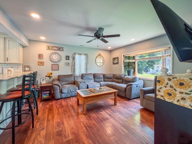 415 W RICHARDSON AVE, Langhorne, PA 19047