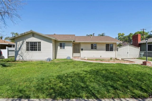 5319 Rochester, Riverside, CA 92504