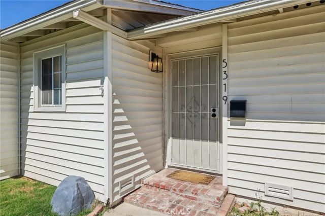 5319 Rochester, Riverside, CA 92504