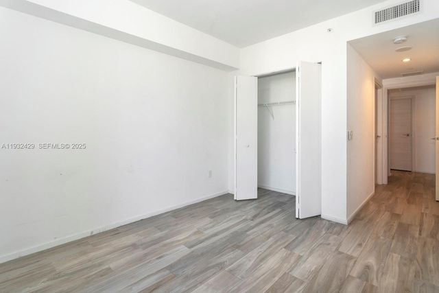 801 S Miami Ave 1409, Miami, FL 33130