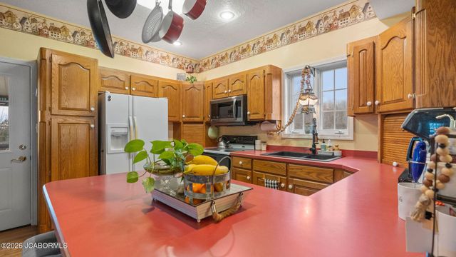 46 DEVONSHIRE ROAD, Eugene, MO 65032