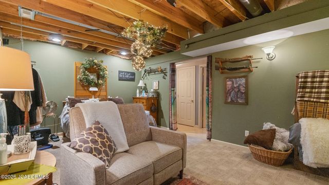 46 DEVONSHIRE ROAD, Eugene, MO 65032