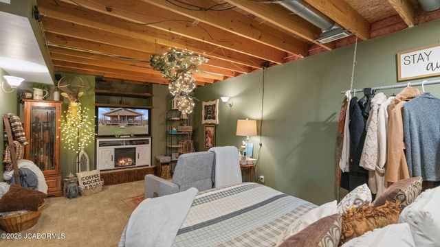 46 DEVONSHIRE ROAD, Eugene, MO 65032