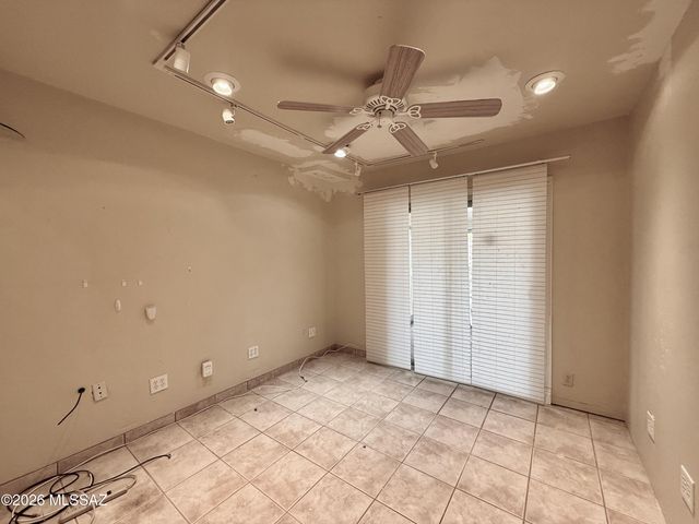 9118 N Eaglestone Loop, Tucson, AZ 85742