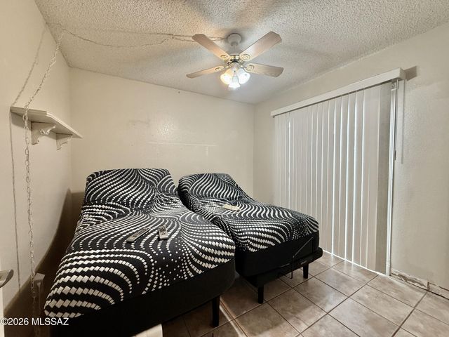 9118 N Eaglestone Loop, Tucson, AZ 85742