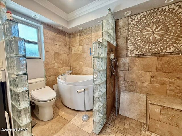 9118 N Eaglestone Loop, Tucson, AZ 85742