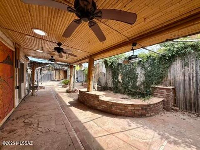 9118 N Eaglestone Loop, Tucson, AZ 85742