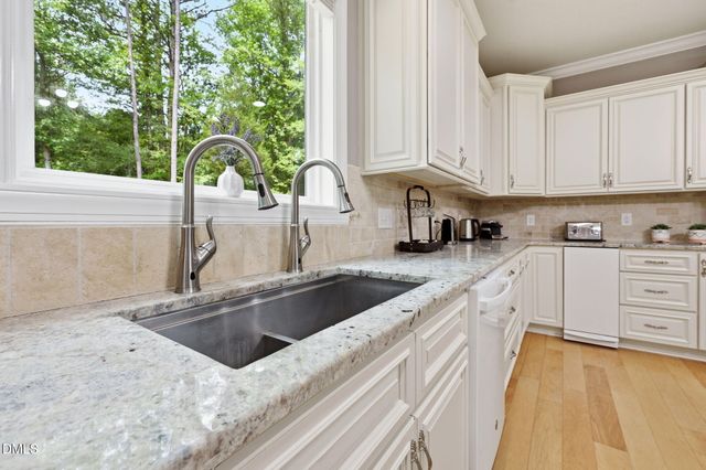 490 Shawnee Drive, Louisburg, NC 27549