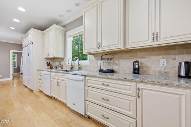 490 Shawnee Drive, Louisburg, NC 27549