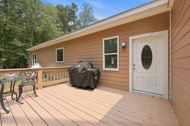 490 Shawnee Drive, Louisburg, NC 27549