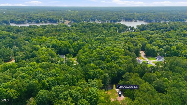 490 Shawnee Drive, Louisburg, NC 27549