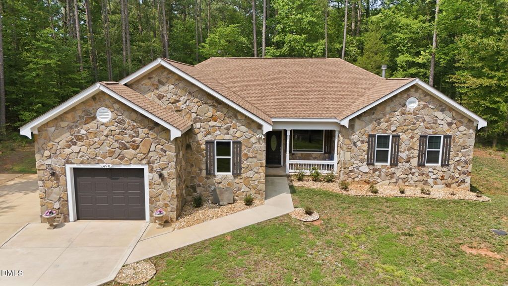 490 Shawnee Drive, Louisburg, NC 27549