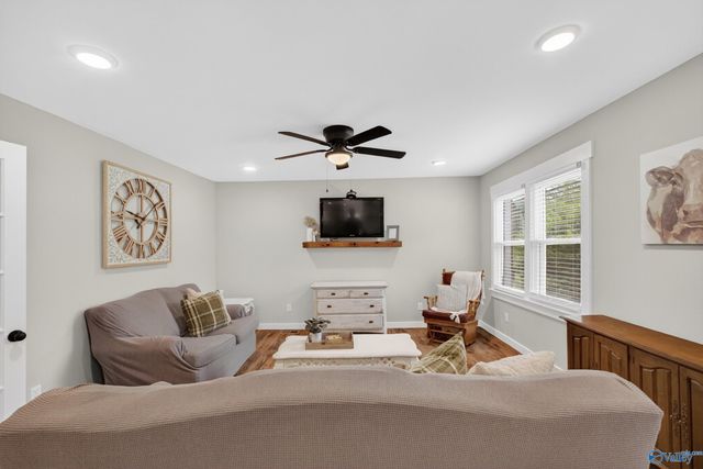 2605 Ready Section Road, Toney, AL 35773