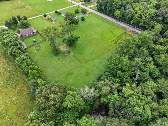 2605 Ready Section Road, Toney, AL 35773