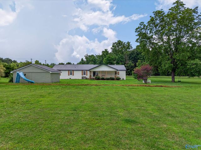 2605 Ready Section Road, Toney, AL 35773