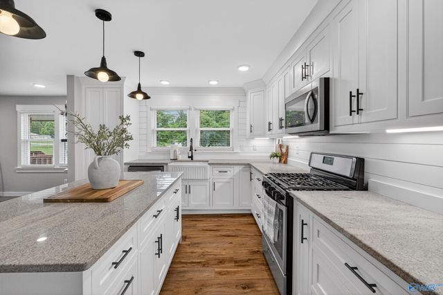 2605 Ready Section Road, Toney, AL 35773