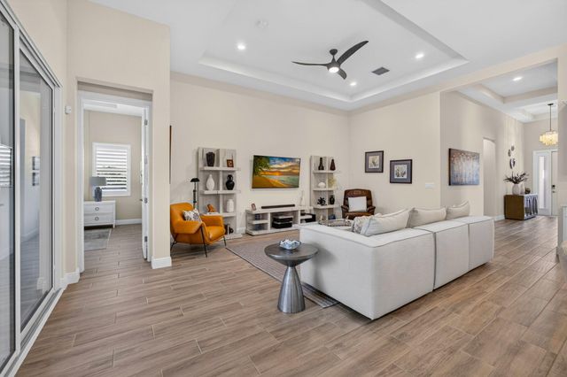 12424 Hammock Way, Palm Beach Gardens, FL 33412