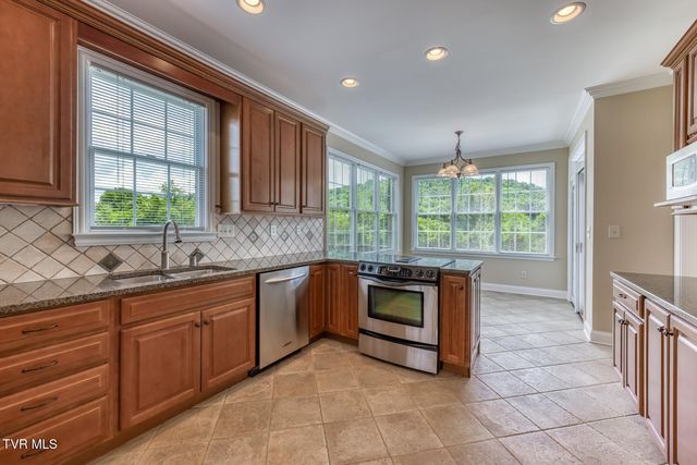 931 Shadyside Drive, Kingsport, TN 37663