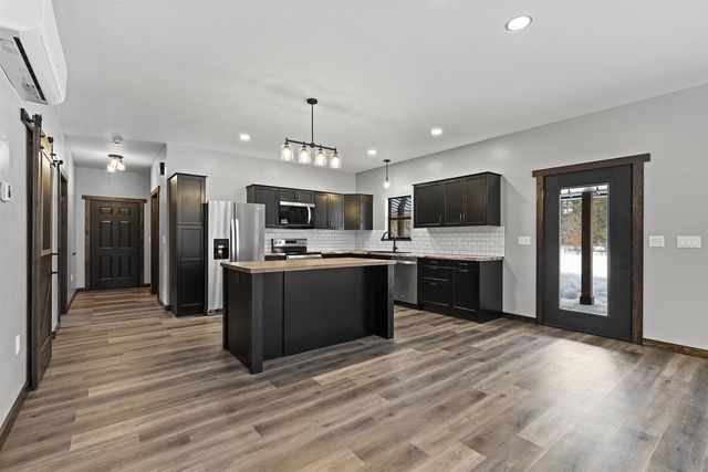 W11115 CTH W, Crivitz, WI 54114