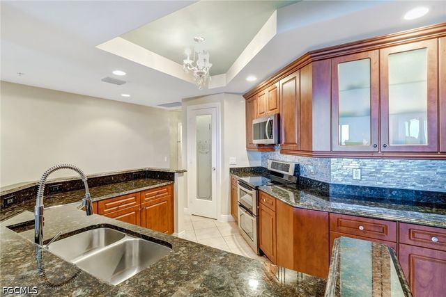 2745 1st ST 1903, Fort Myers, FL 33916