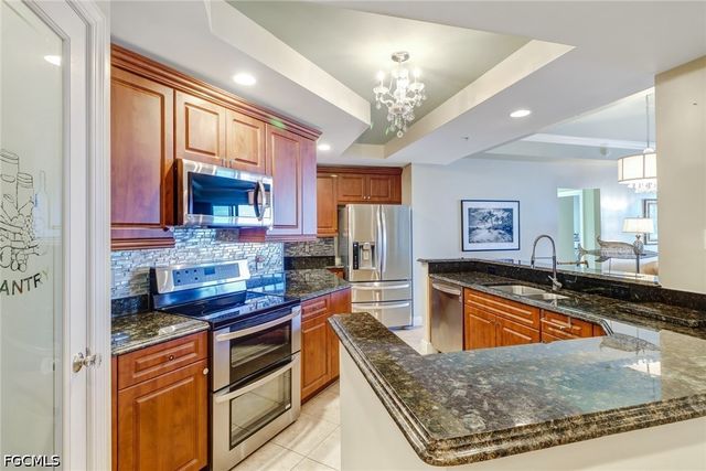 2745 1st ST 1903, Fort Myers, FL 33916