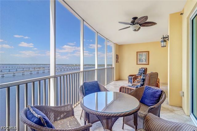 2745 1st ST 1903, Fort Myers, FL 33916