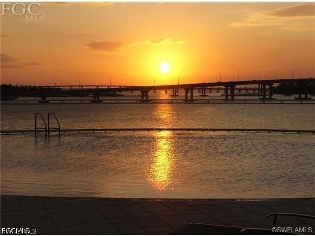 2745 1st ST 1903, Fort Myers, FL 33916