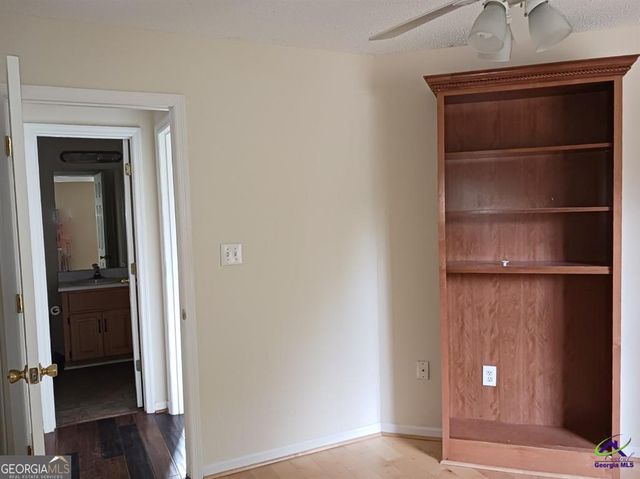 732 Gateway Drive, Bonaire, GA 31005