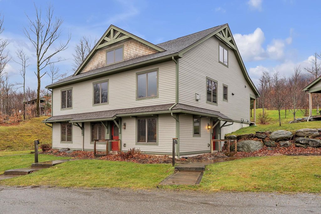 19 White Pine Drive 4728, Jay, VT 05859