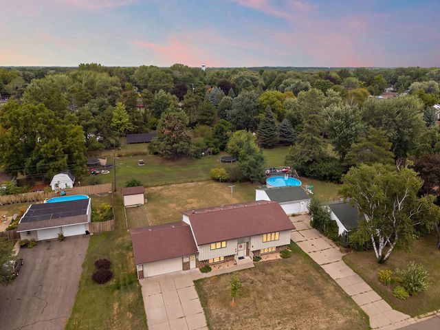 361 Eldridge Avenue E, Maplewood, MN 55117