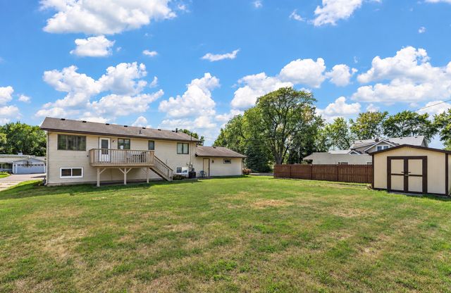 361 Eldridge Avenue E, Maplewood, MN 55117