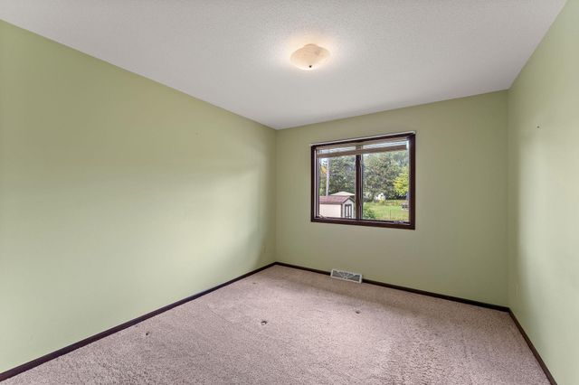 361 Eldridge Avenue E, Maplewood, MN 55117